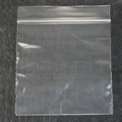 zip lock bags in several sizes